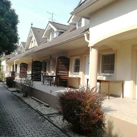 Ovar Apartman Mosonmagyarovar Exterior photo