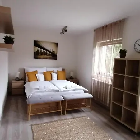 Ovar Apartman Mosonmagyarovar Exterior photo
